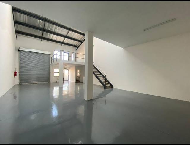 147M² WAREHOUSE FOR SALE IN BARBEQUE DOWNS